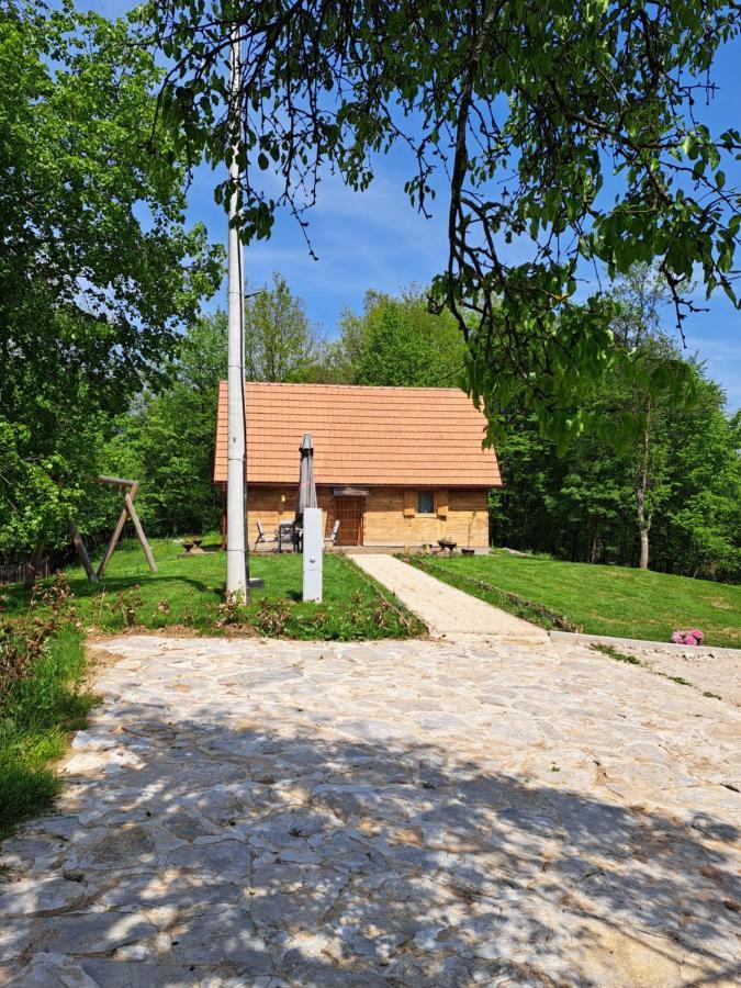 סלוניי Guest House Mihovil מראה חיצוני תמונה